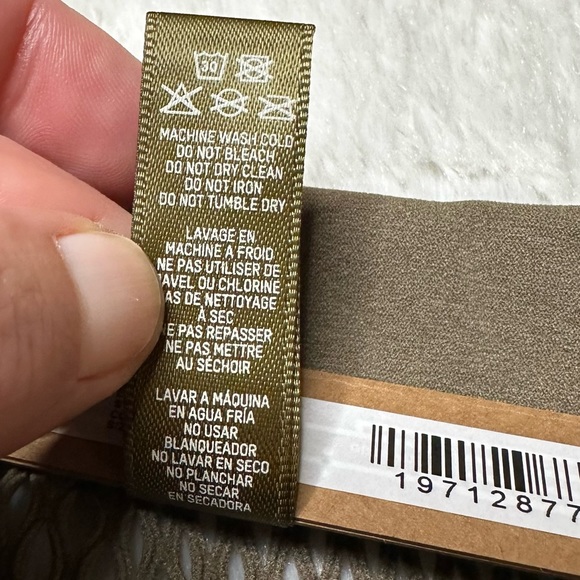 NWT Skims Warp Knit Leggings & Scoop Neck Bralette Set Army Women’s Size XXS-S - Picture 10 of 11